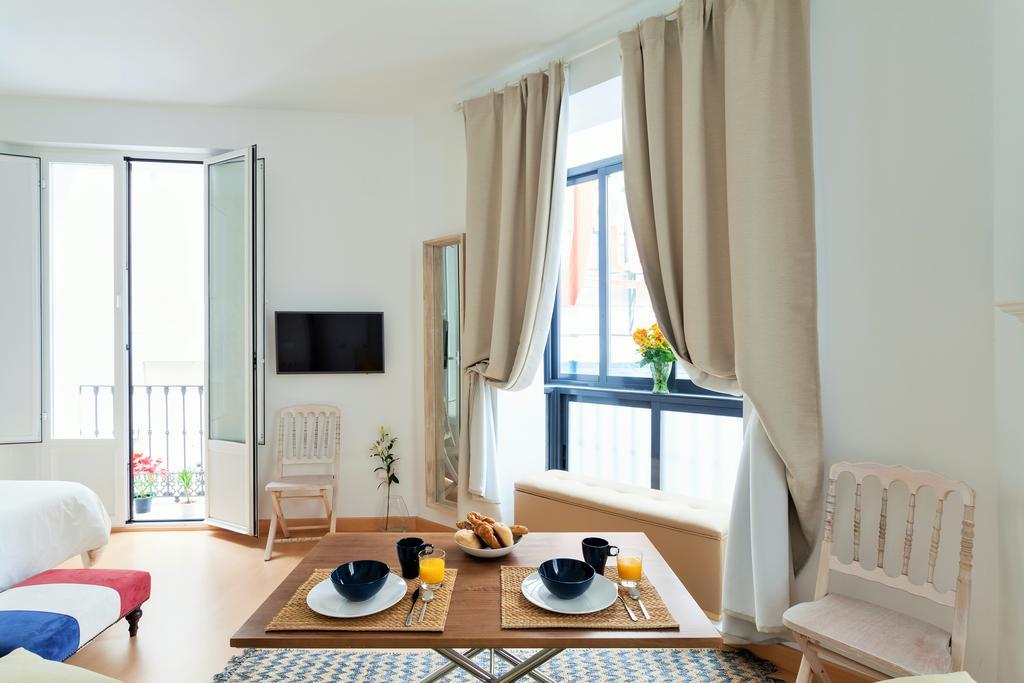 Hostly Acetres 1A Loft In City Center, Comunal Terrace, Fibre,Parking Optional Sevilla Kültér fotó