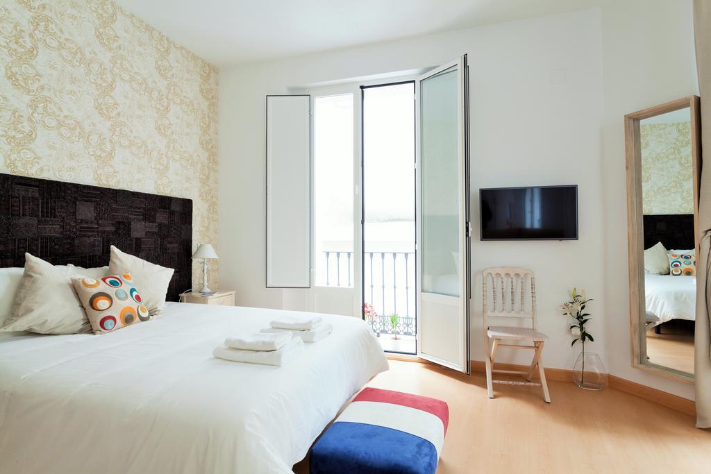 Hostly Acetres 1A Loft In City Center, Comunal Terrace, Fibre,Parking Optional Sevilla Kültér fotó